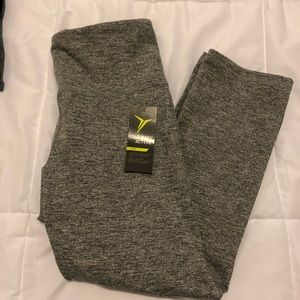Brand New Old Navy Active Cropped Leggings